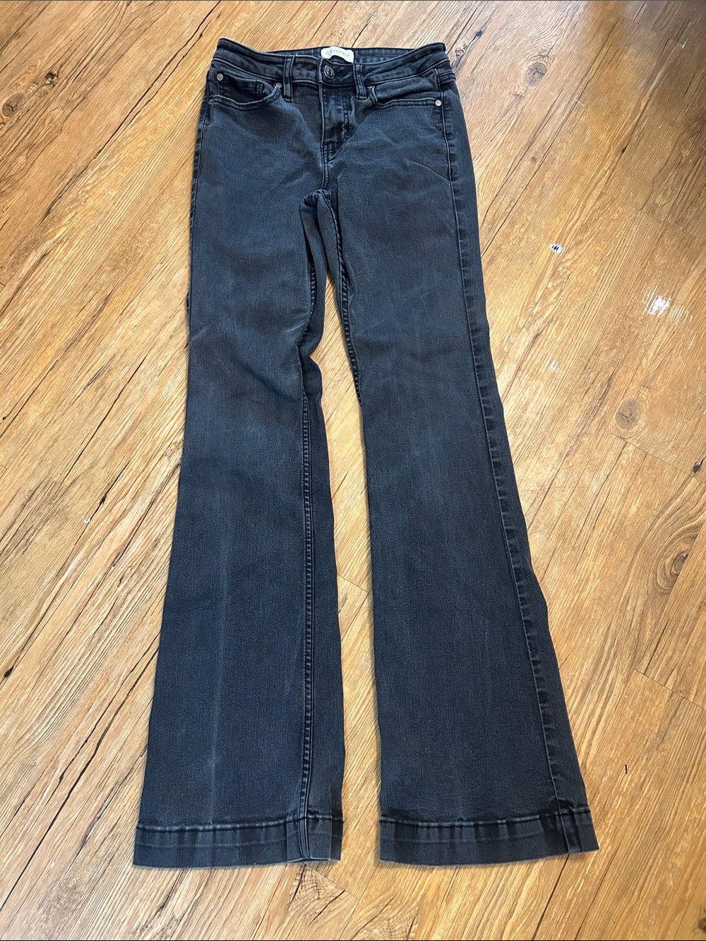 Shyanne Women’s Jeans Size 27